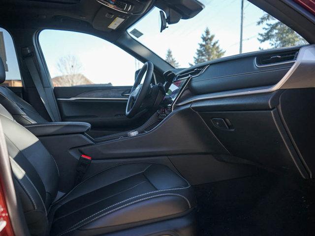 new 2025 Jeep Grand Cherokee car, priced at $48,371
