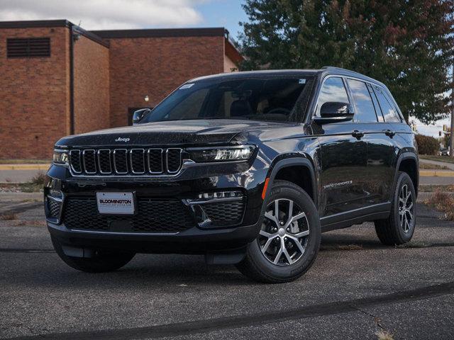 new 2025 Jeep Grand Cherokee car, priced at $47,805