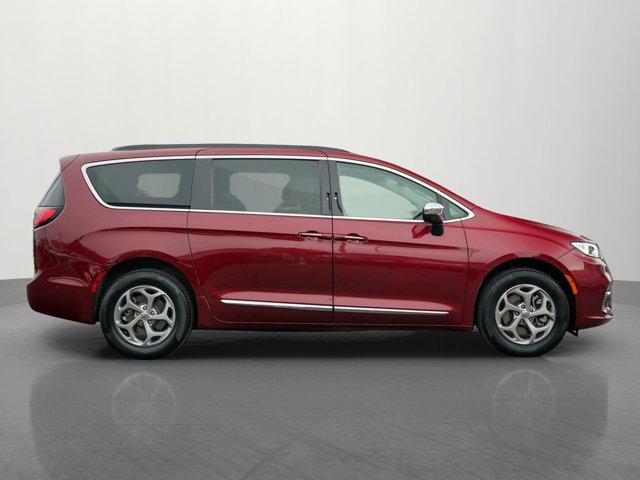 used 2023 Chrysler Pacifica car, priced at $41,591