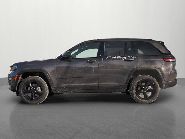 new 2025 Jeep Grand Cherokee car, priced at $43,995