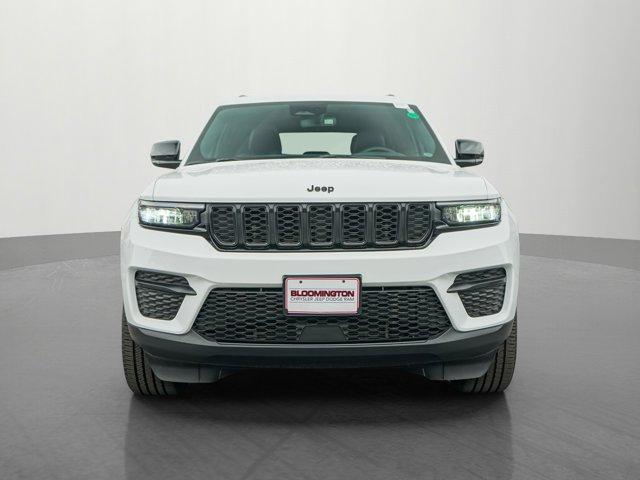 used 2024 Jeep Grand Cherokee car, priced at $39,991