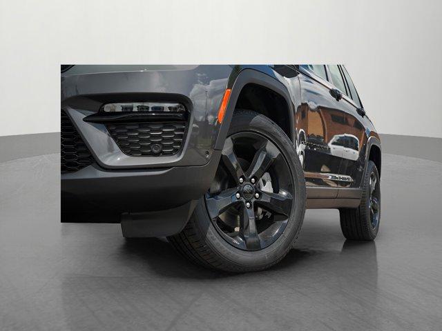 new 2025 Jeep Grand Cherokee car, priced at $52,291