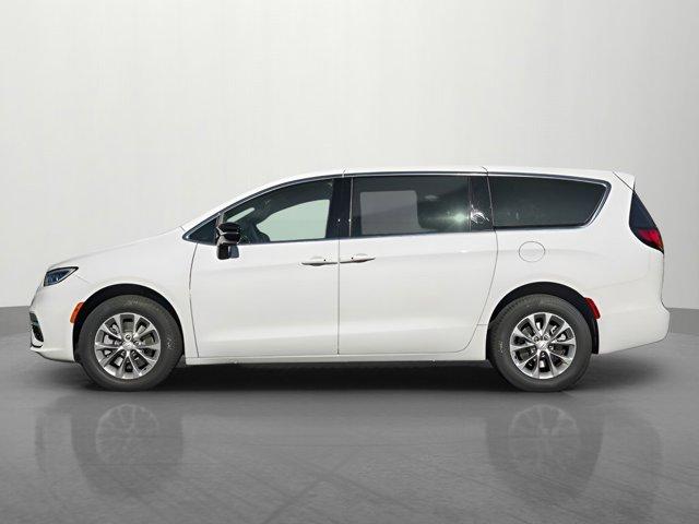new 2026 Chrysler Pacifica car, priced at $41,245