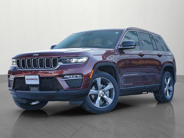 new 2025 Jeep Grand Cherokee car, priced at $45,995