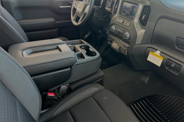 new 2025 GMC Sierra 1500 car, priced at $47,055