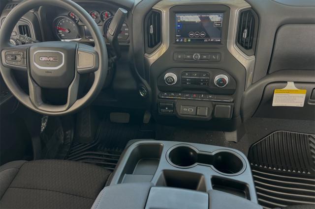 new 2025 GMC Sierra 1500 car, priced at $47,055