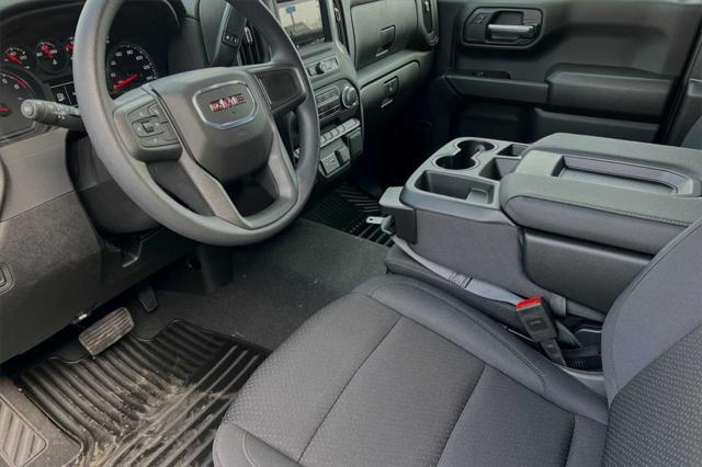 new 2025 GMC Sierra 1500 car, priced at $47,305