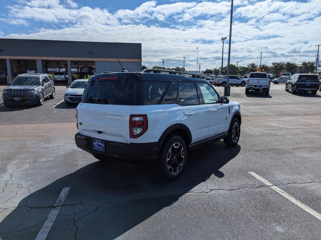 new 2024 Ford Bronco Sport car, priced at $37,170