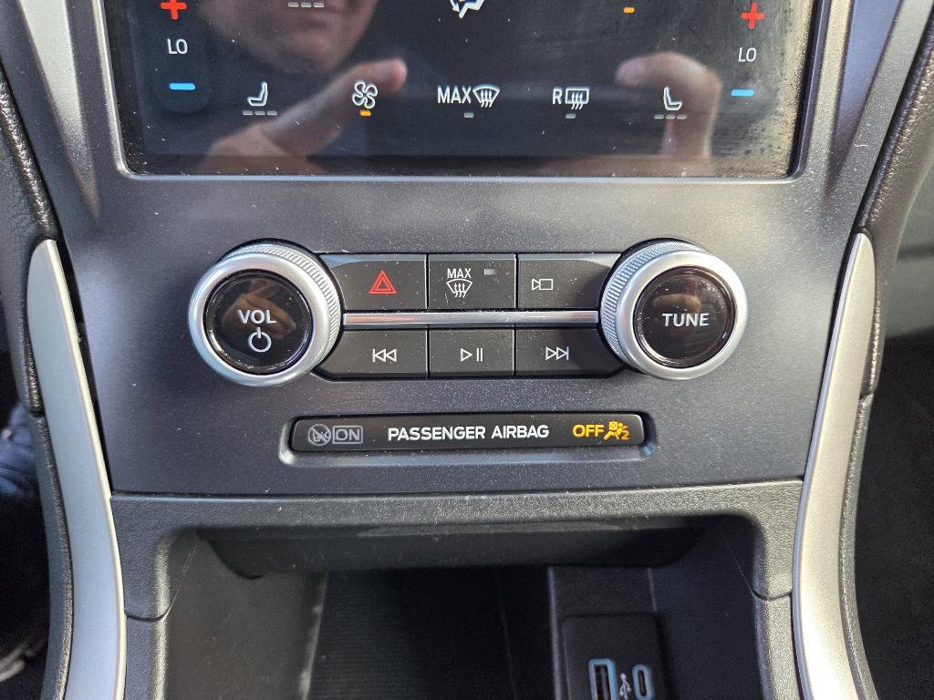used 2022 Ford Edge car