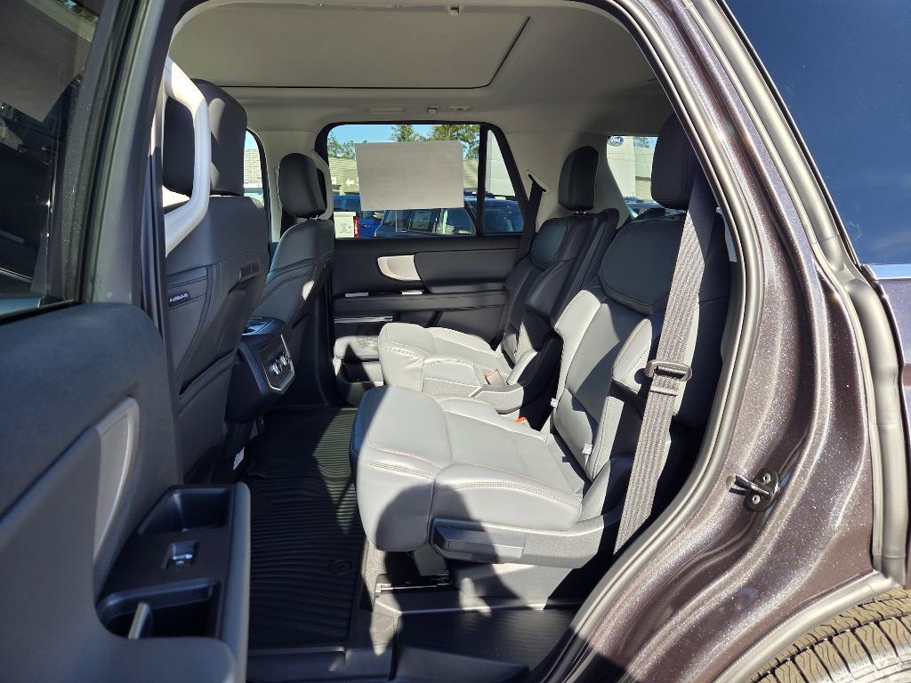 new 2025 Ford Expedition car, priced at $71,240