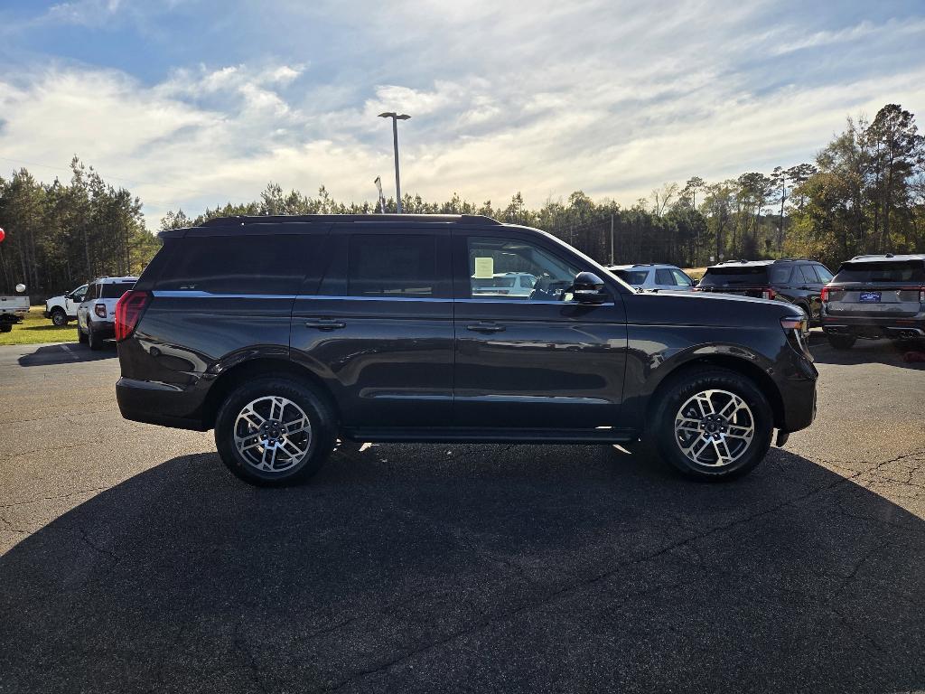 new 2025 Ford Expedition car, priced at $71,240