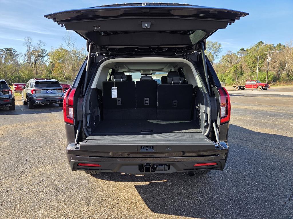new 2025 Ford Expedition car, priced at $71,240