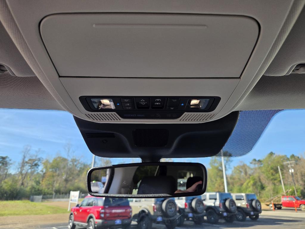 new 2025 Ford Expedition car, priced at $71,240