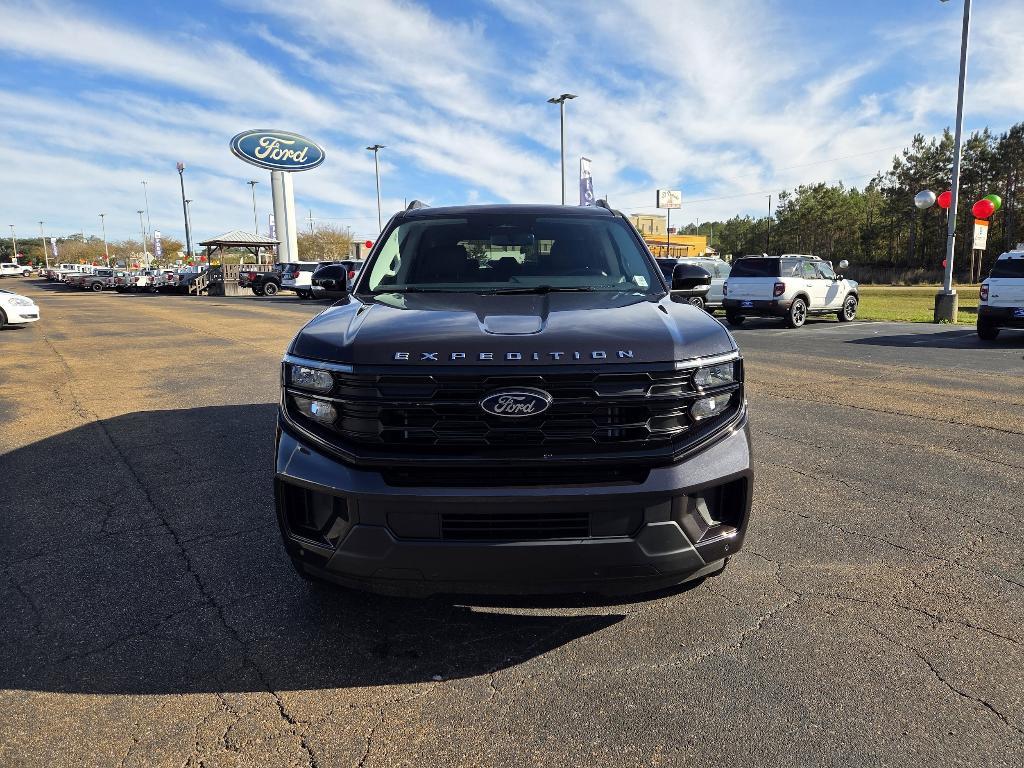 new 2025 Ford Expedition car, priced at $71,240