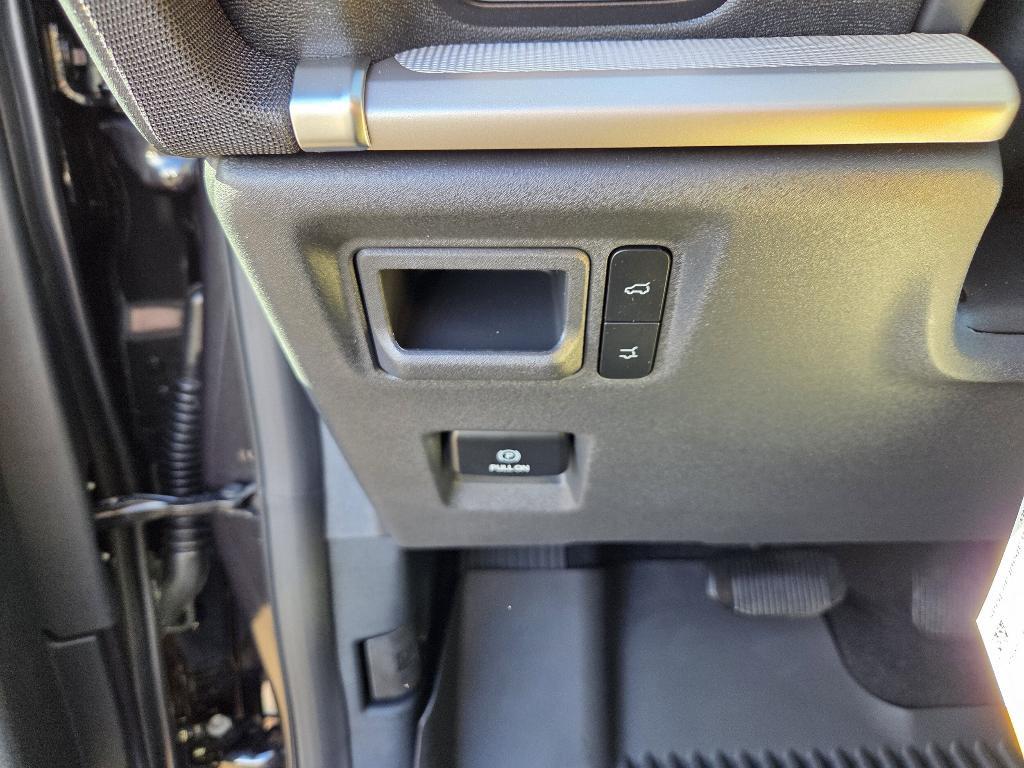 new 2025 Ford Expedition car, priced at $71,240