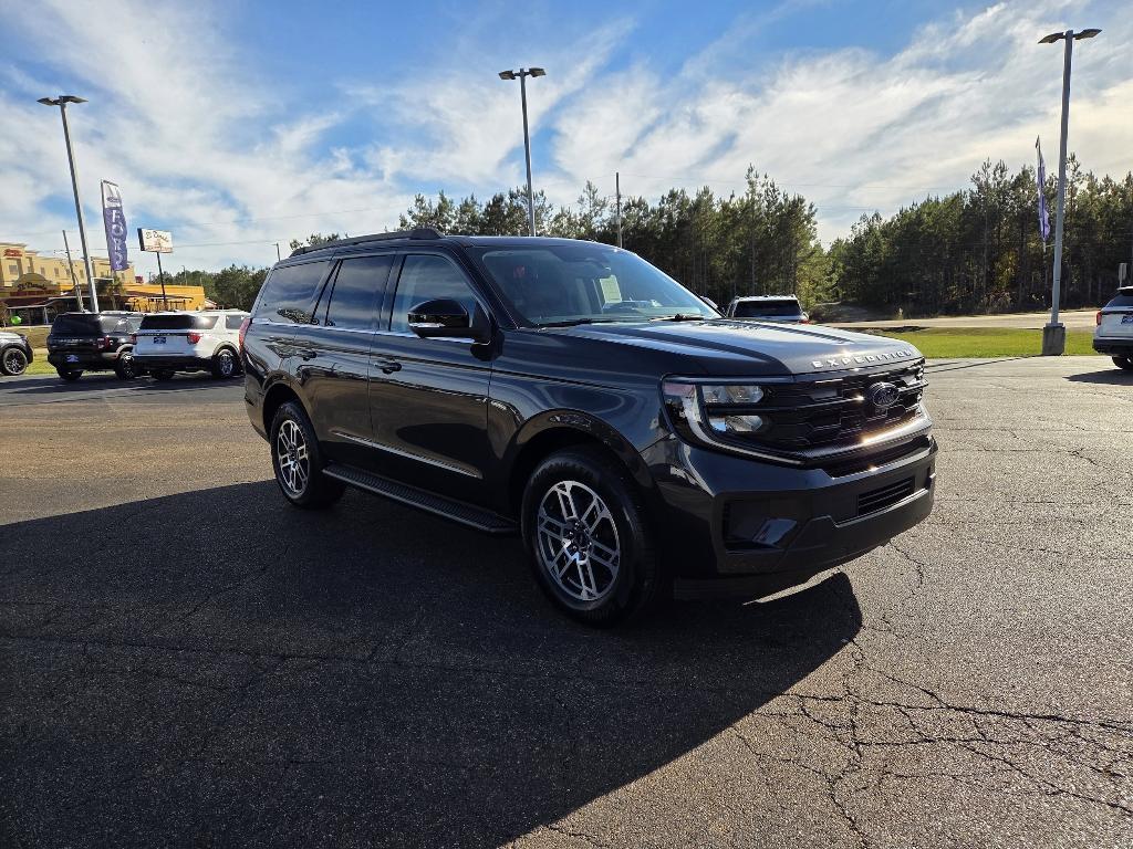 new 2025 Ford Expedition car, priced at $71,240