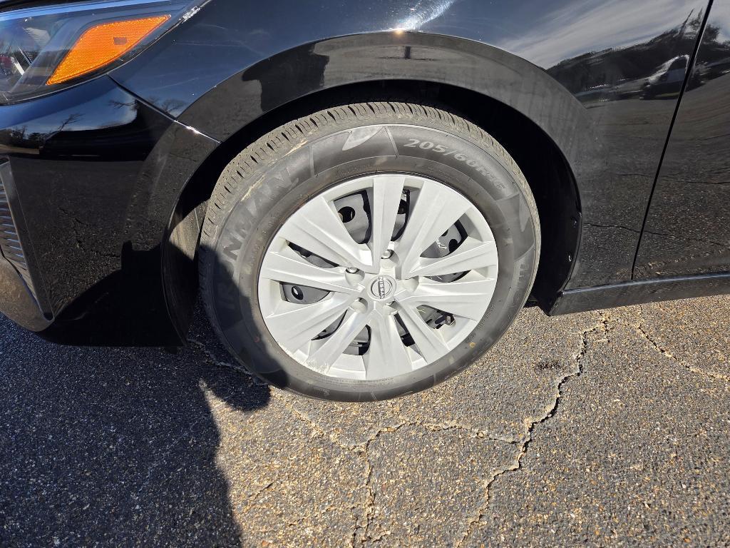 used 2025 Nissan Sentra car, priced at $22,500