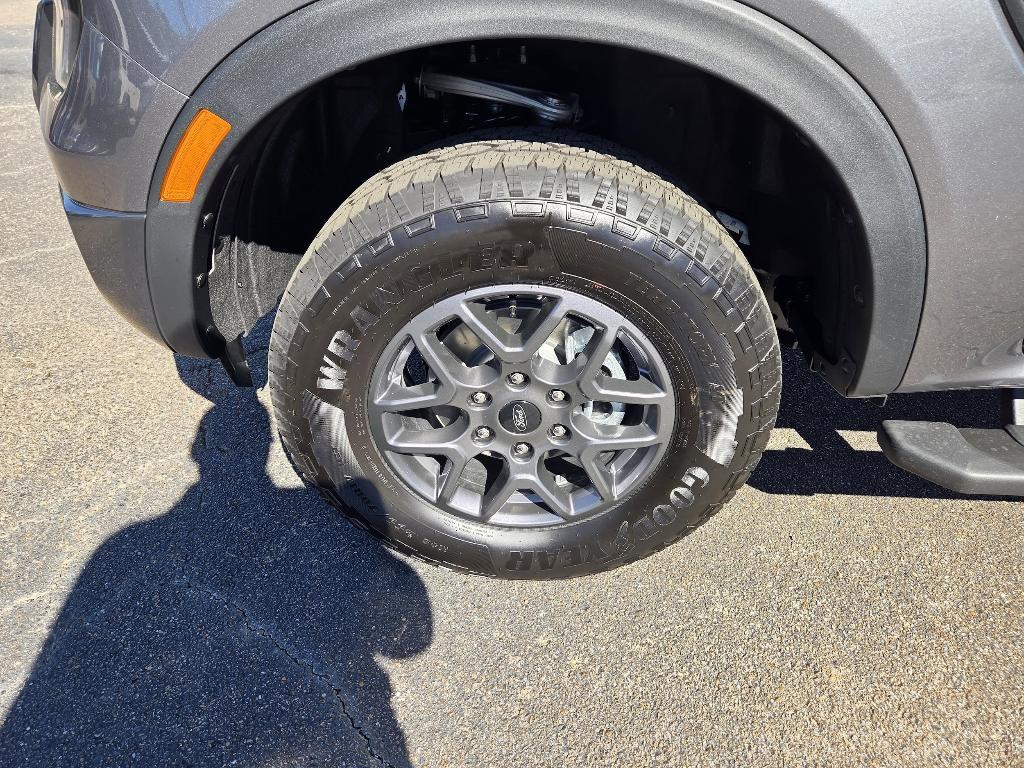 new 2025 Ford Ranger car, priced at $41,715