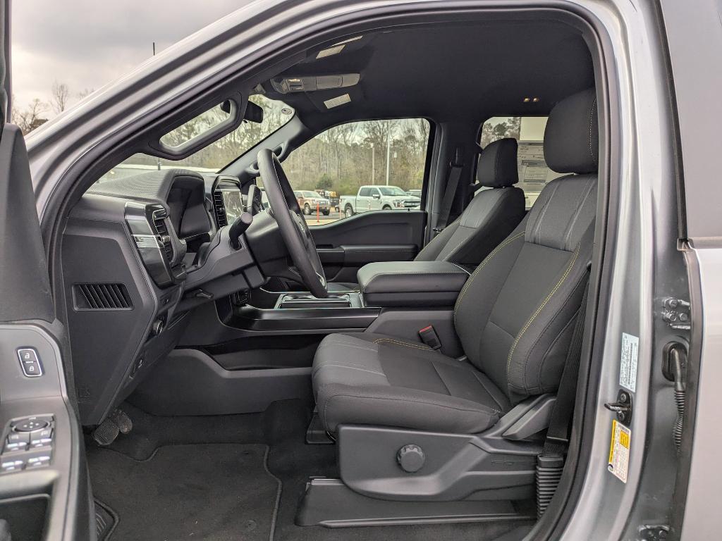 new 2025 Ford F-150 car, priced at $48,427