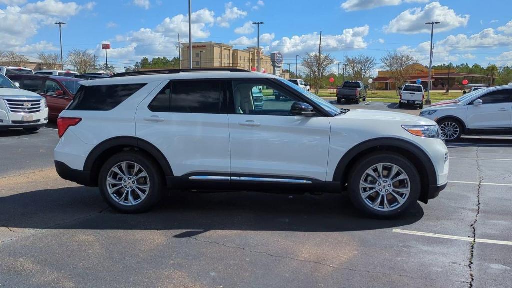 new 2024 Ford Explorer car, priced at $48,380