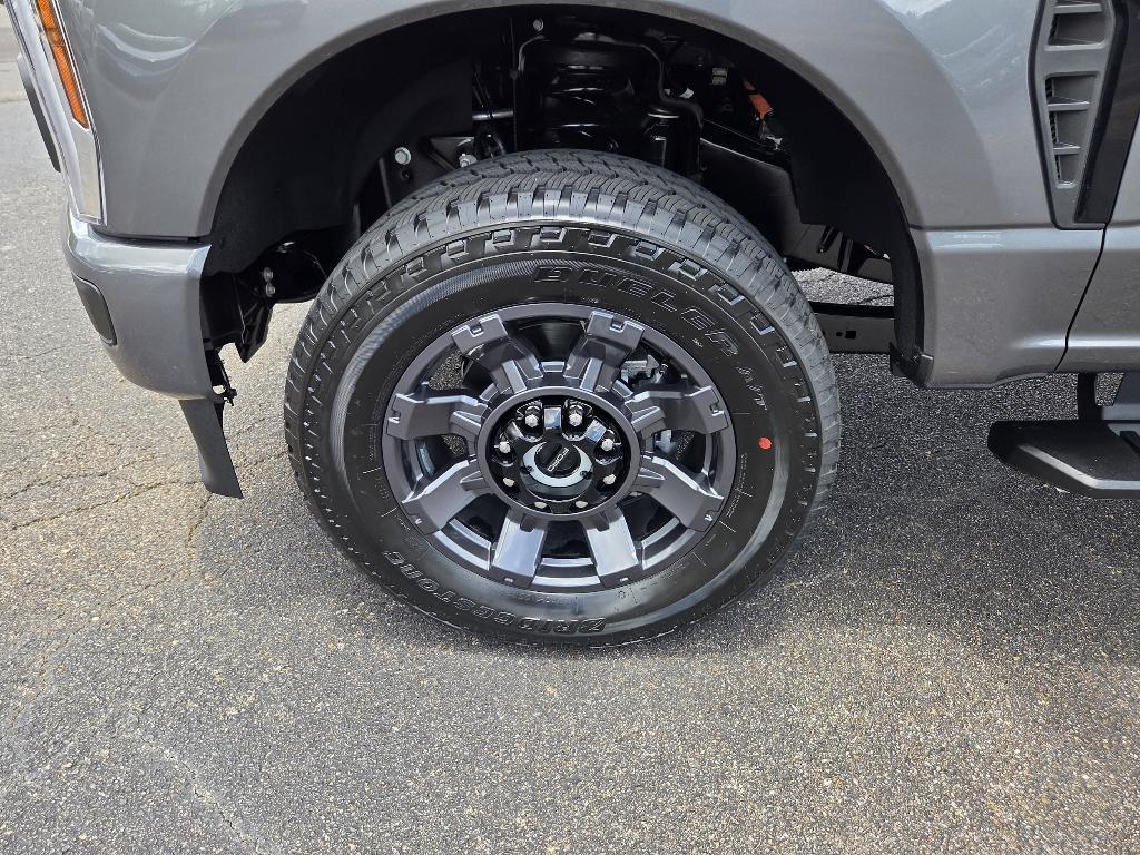 new 2025 Ford F-250 car, priced at $68,017