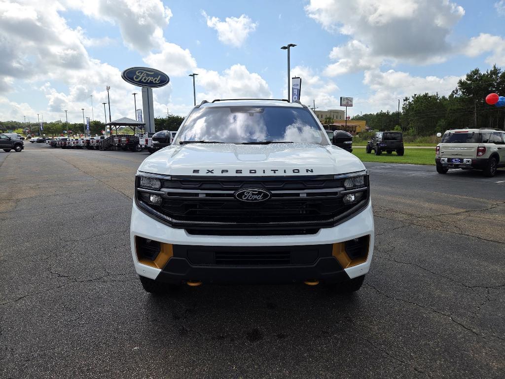 new 2025 Ford Expedition car, priced at $85,800