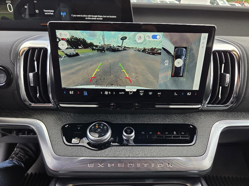new 2025 Ford Expedition car, priced at $85,800