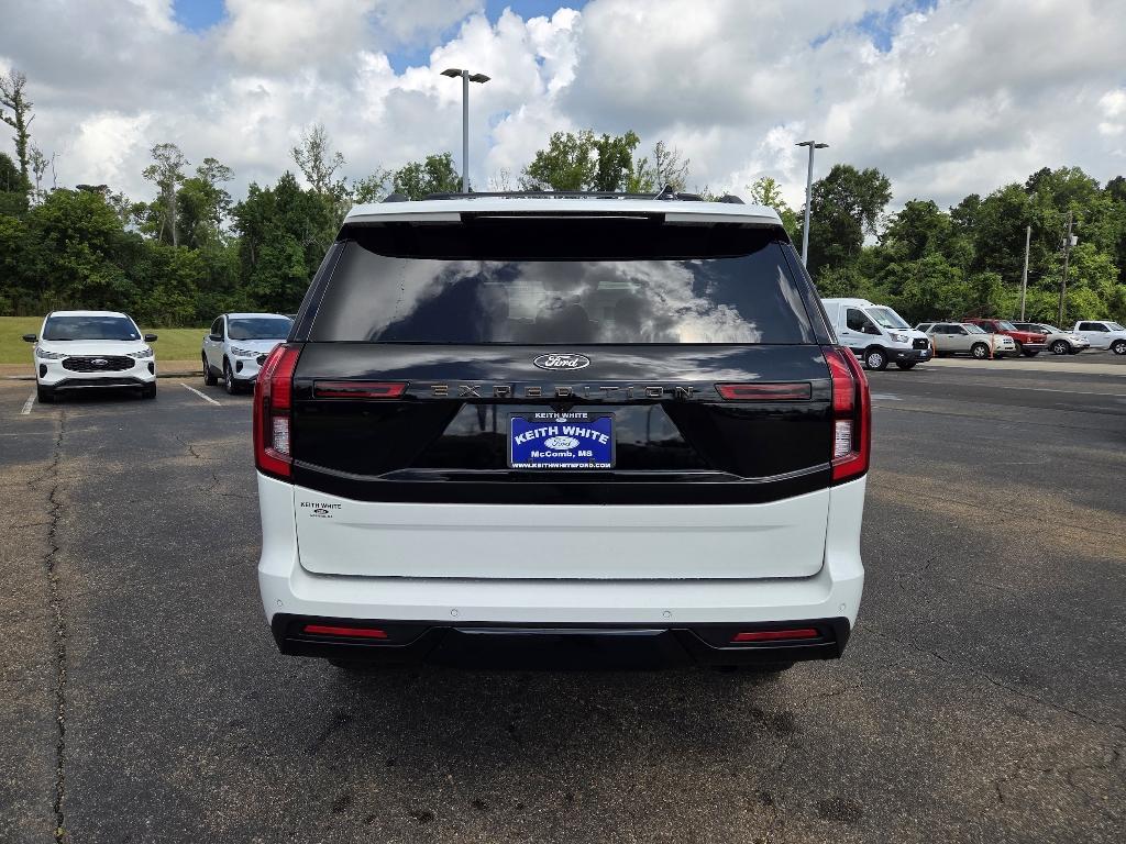 new 2025 Ford Expedition car, priced at $85,800