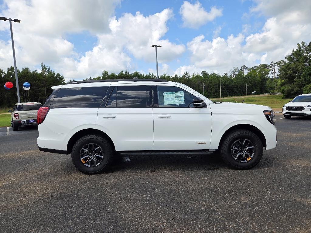 new 2025 Ford Expedition car, priced at $85,800