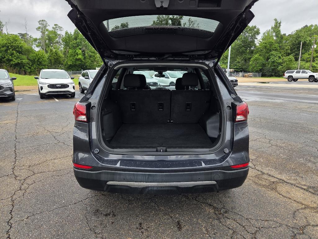 used 2023 Chevrolet Equinox car, priced at $20,994