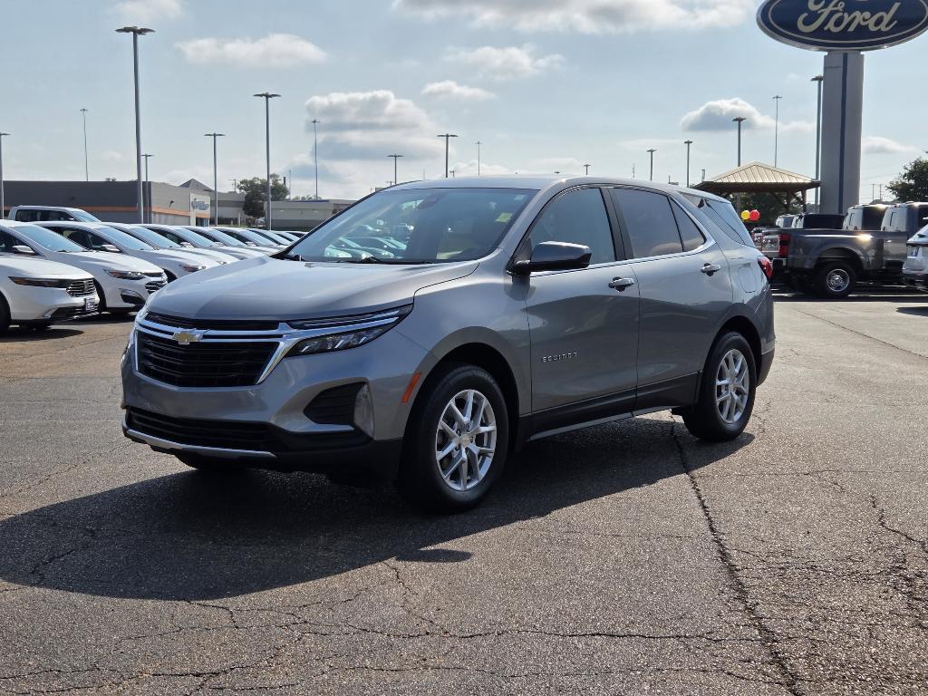 used 2023 Chevrolet Equinox car, priced at $23,900