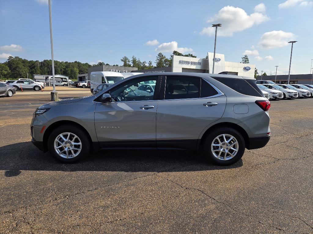 used 2023 Chevrolet Equinox car, priced at $19,961
