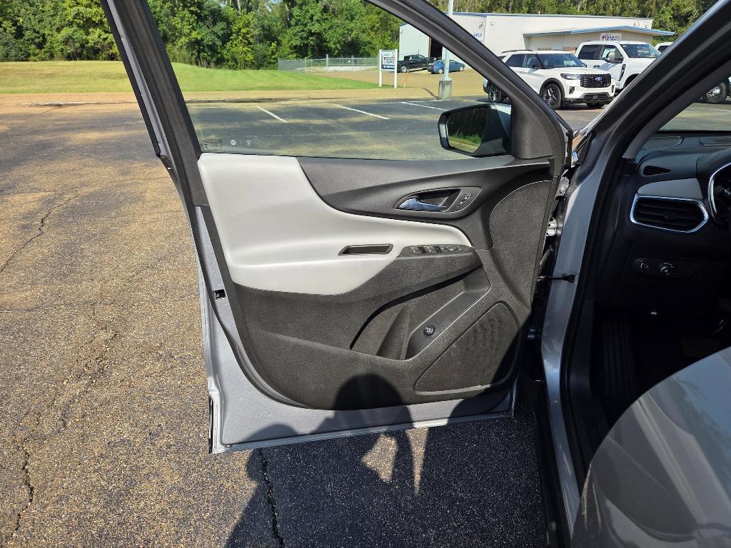 used 2023 Chevrolet Equinox car, priced at $19,961