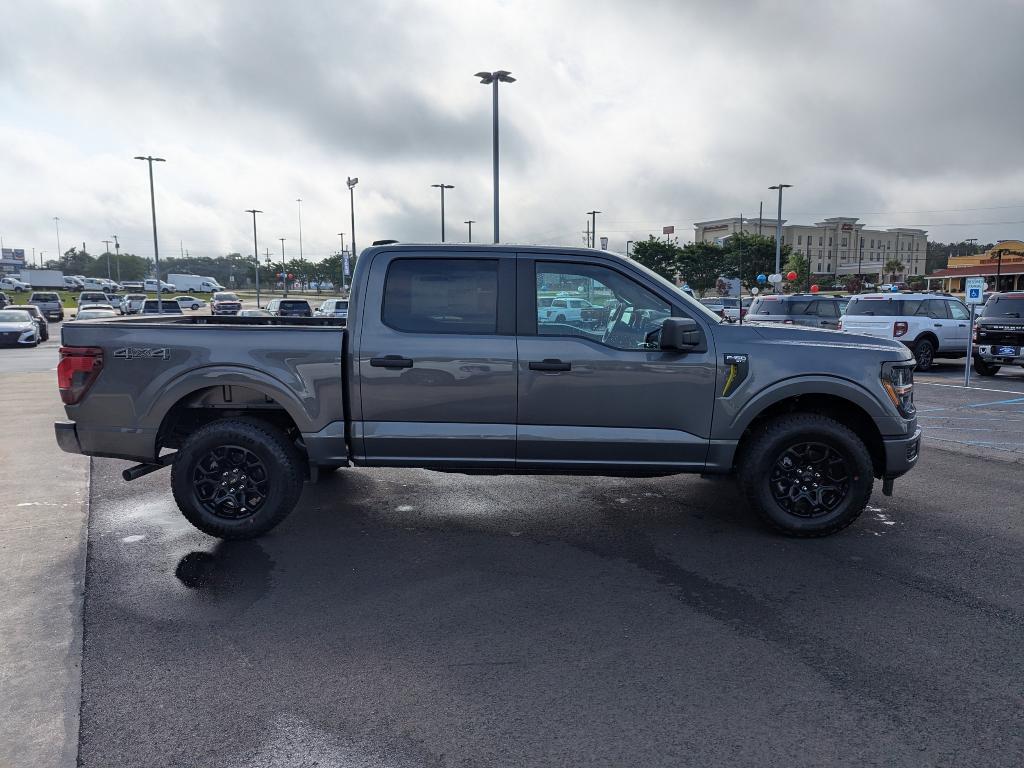 new 2025 Ford F-150 car, priced at $46,944