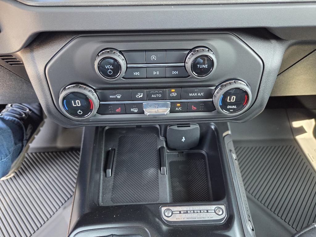 new 2025 Ford Bronco car, priced at $49,200