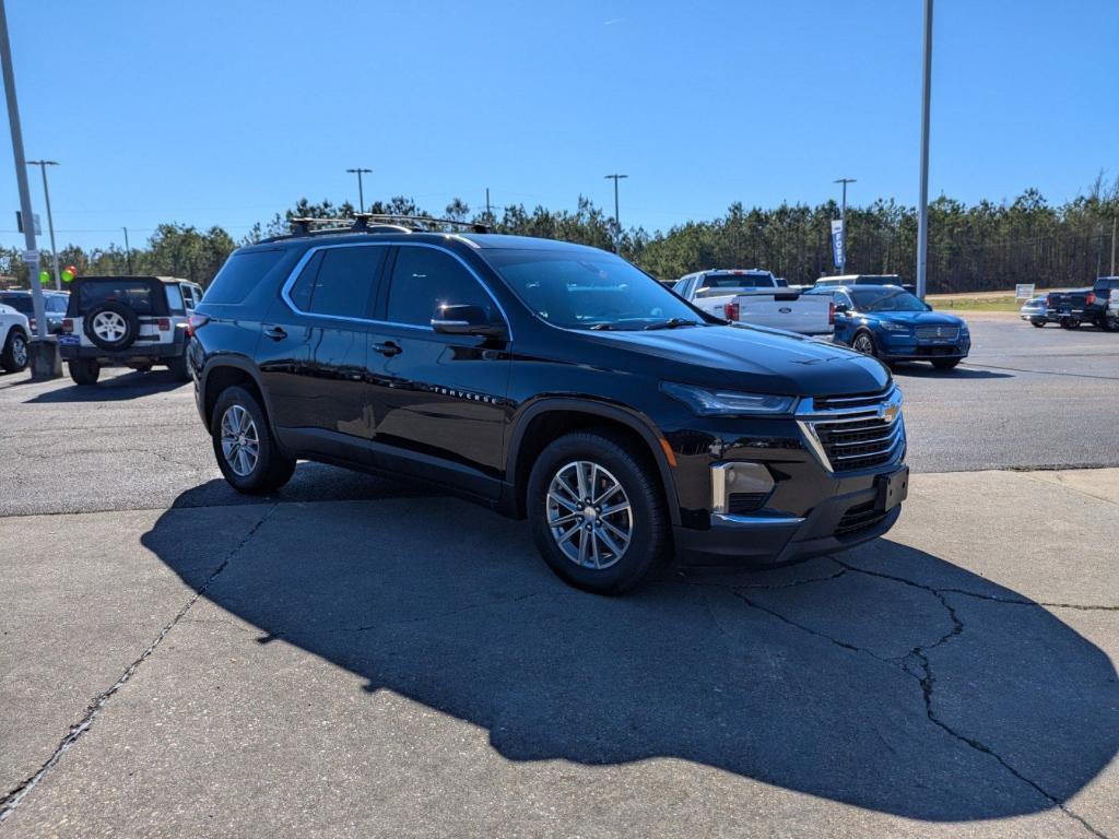 used 2023 Chevrolet Traverse car, priced at $27,478