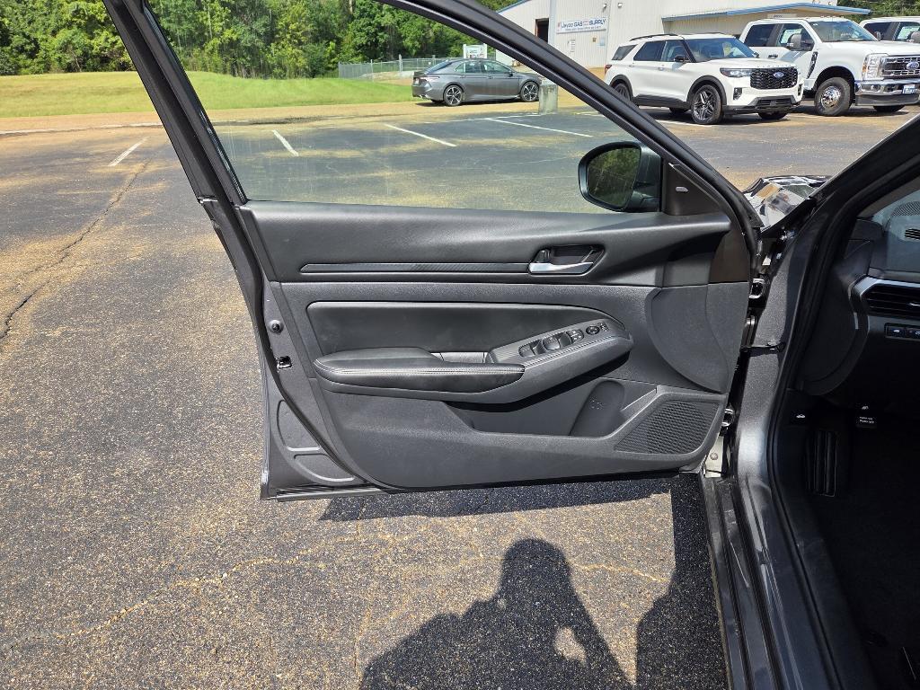 used 2025 Nissan Altima car, priced at $25,788