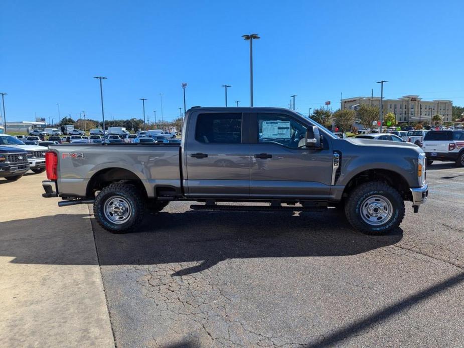 new 2024 Ford F-250 car, priced at $52,432