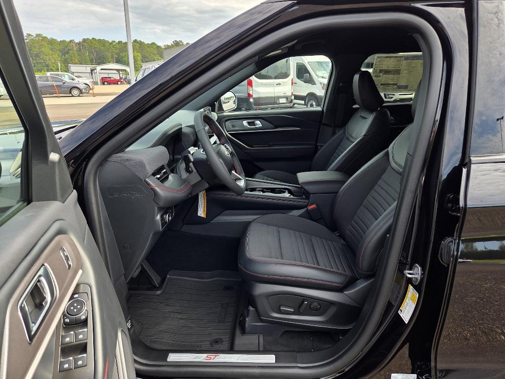 new 2025 Ford Explorer car, priced at $46,765