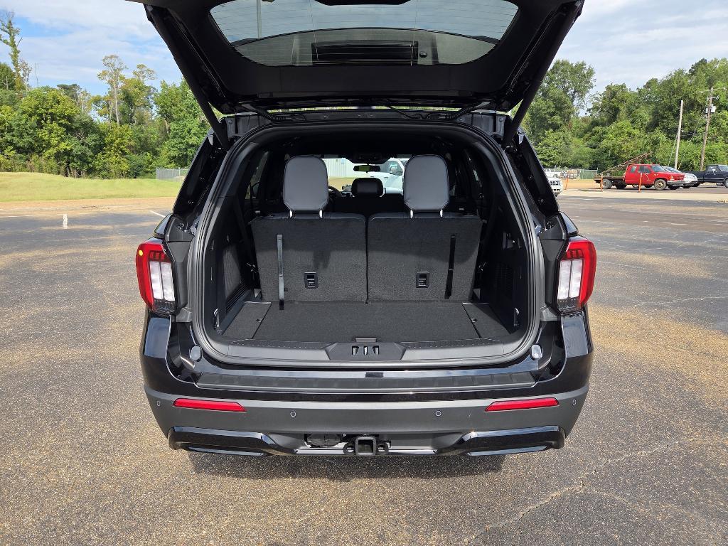 new 2025 Ford Explorer car, priced at $46,765