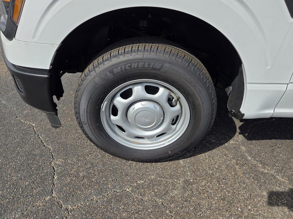 new 2024 Ford F-150 car, priced at $38,970