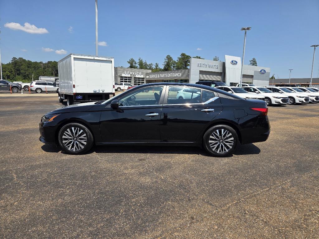 used 2024 Nissan Altima car, priced at $25,422