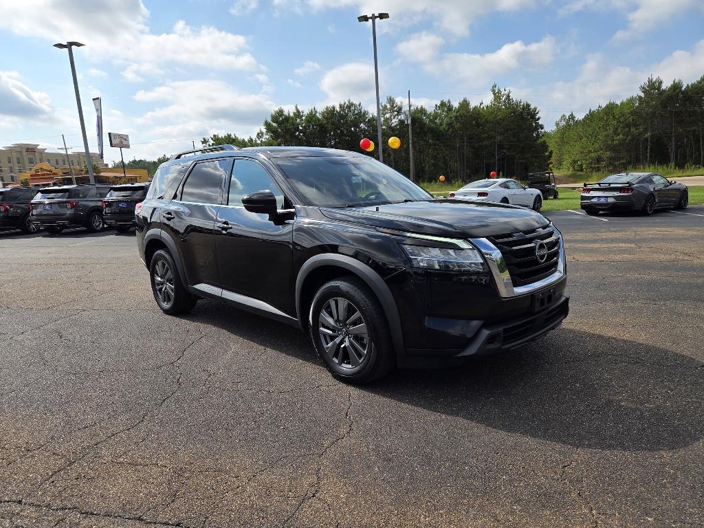 used 2022 Nissan Pathfinder car, priced at $26,657