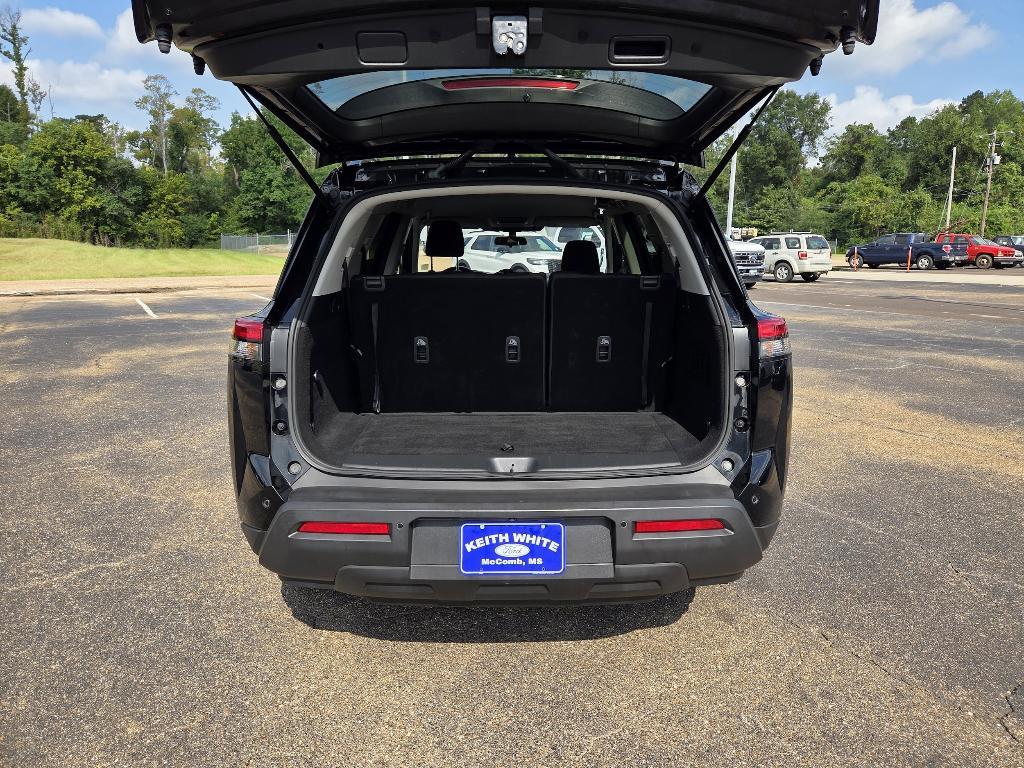 used 2022 Nissan Pathfinder car, priced at $26,657