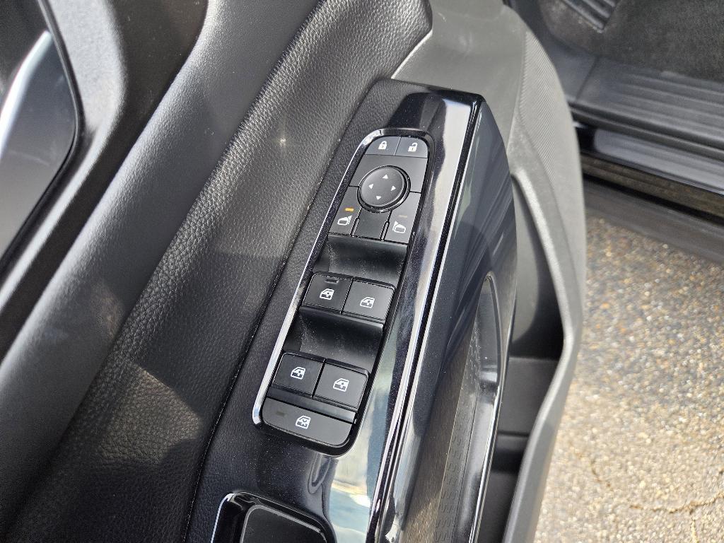 used 2022 Nissan Pathfinder car, priced at $26,657