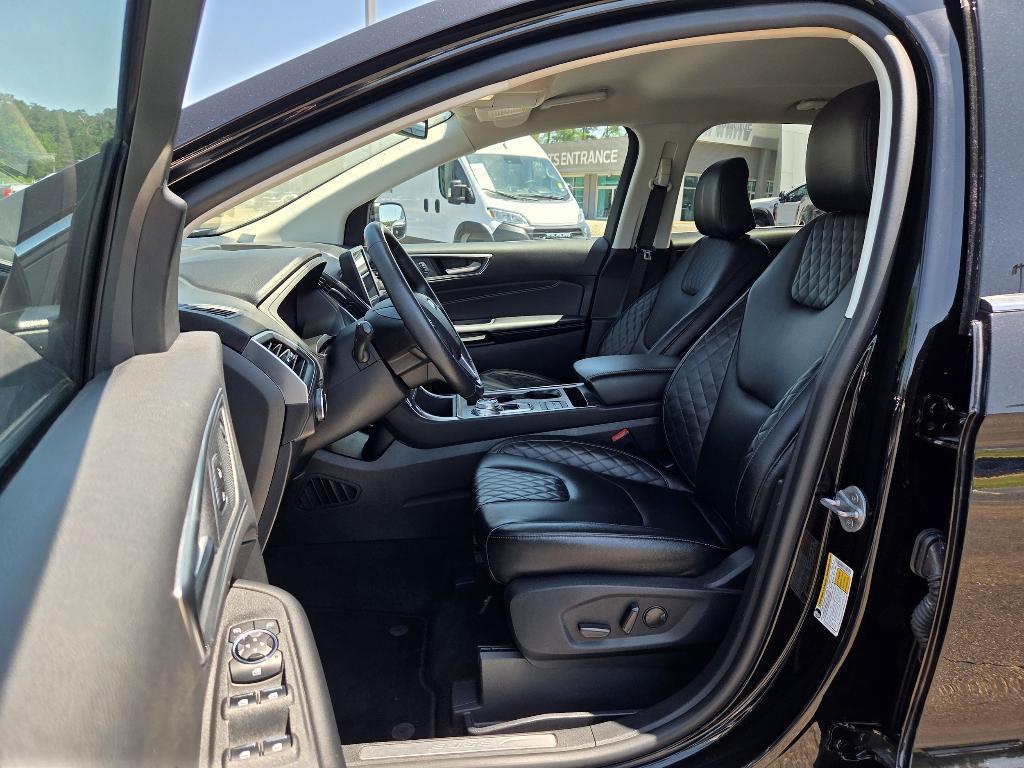 used 2024 Ford Edge car, priced at $32,444