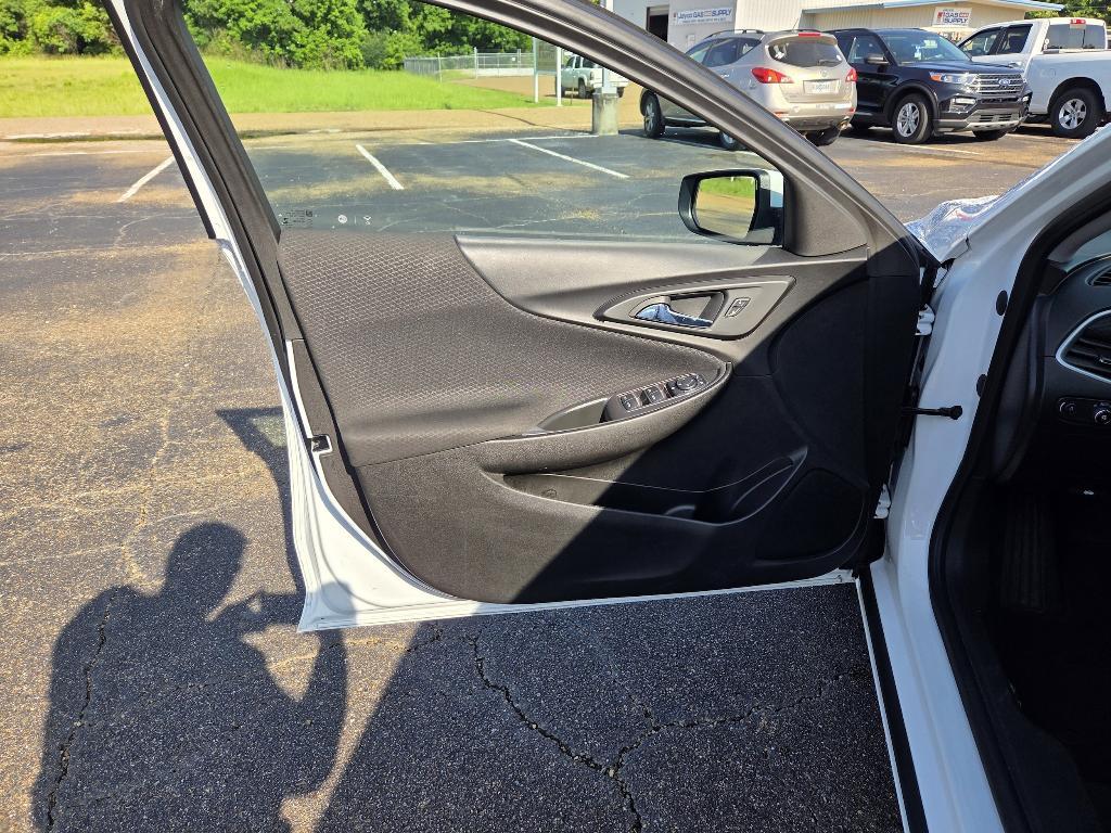used 2023 Chevrolet Malibu car, priced at $20,999