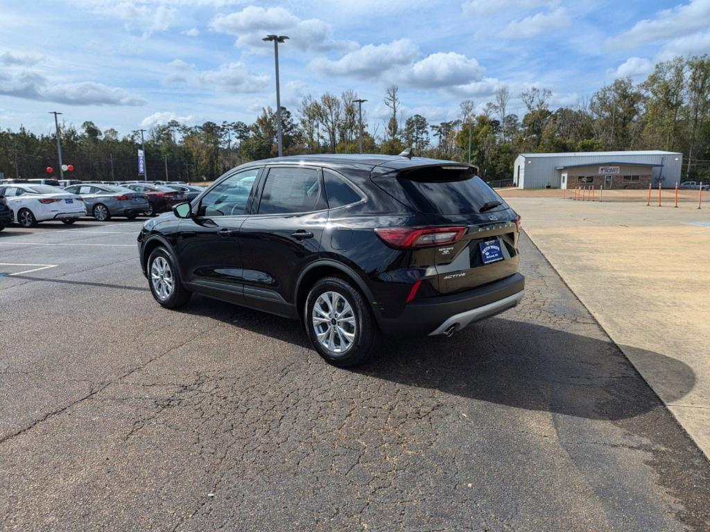 new 2025 Ford Escape car, priced at $30,330