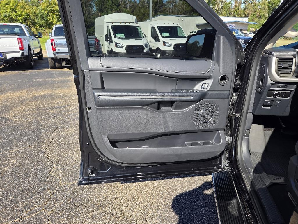 used 2023 Ford Expedition car, priced at $47,921