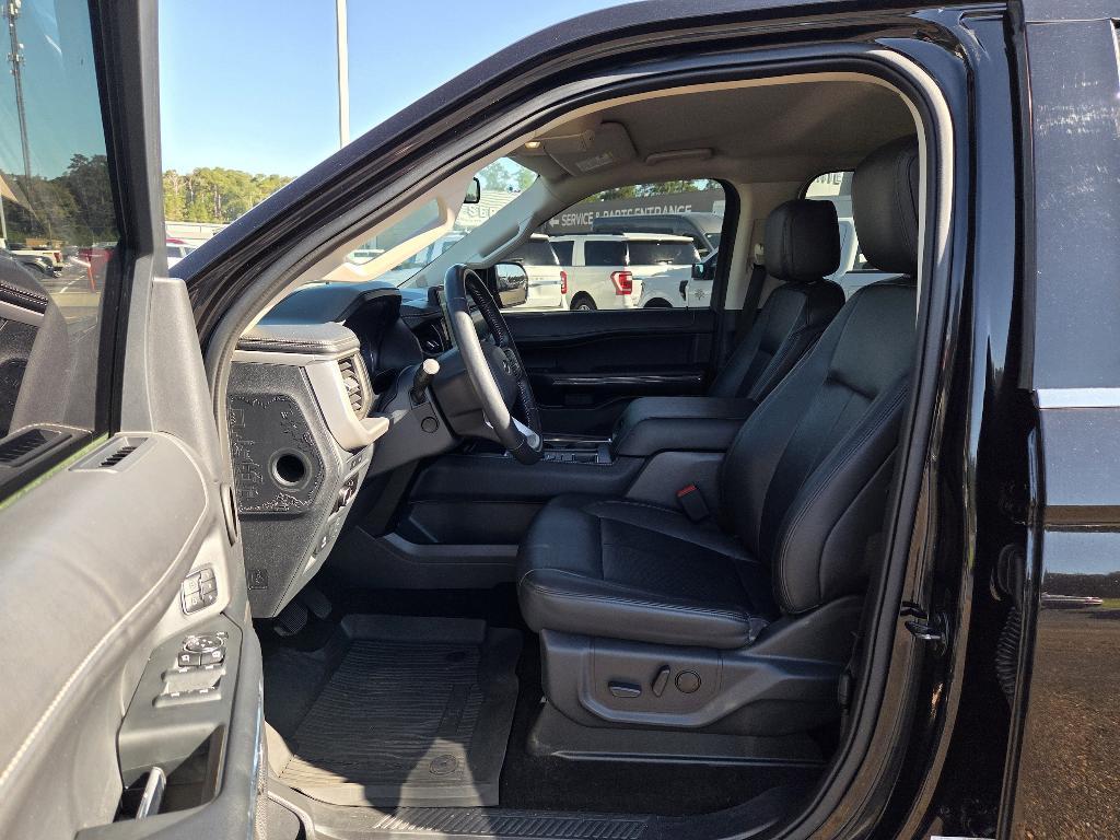 used 2023 Ford Expedition car, priced at $47,921